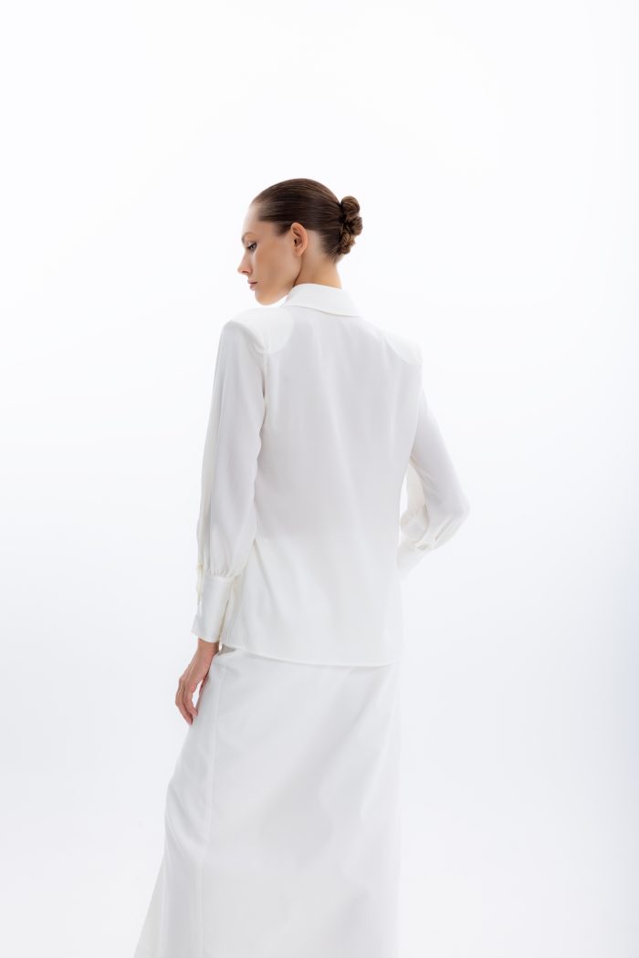 Блуза из шелка